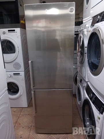 Иноксов комбиниран хладилник с фризер Бош Bosch А++ с две години гаранция!