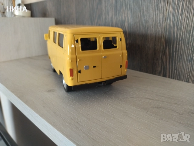 Метална количка УАЗ 1/18 !!!, снимка 3 - Колекции - 52380479