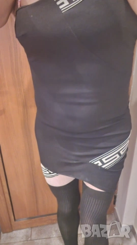 Секси рокличка