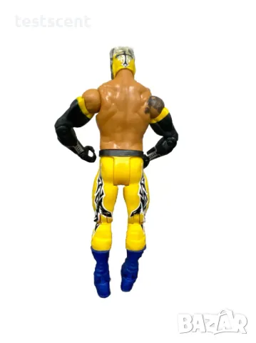 Екшън фигура WWE Sin Cara Син Кара Basic Series Yellow Lucha играчка, снимка 2 - Други - 48360717