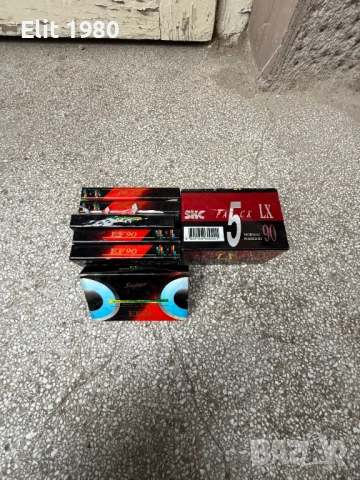 Продавам чисто нови аудио касети 