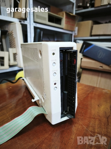 Винтидж флопи OKI ,външно 5.25" , снимка 4 - Антикварни и старинни предмети - 52919956