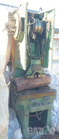 Ексцентър преса 63т. тип ПЕ63А на части 