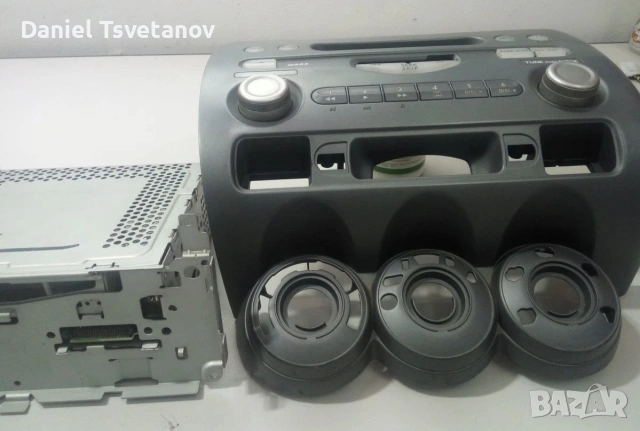 Поправка и ремонт на радио за Honda Jazz mk1, снимка 2 - Аксесоари и консумативи - 53947294