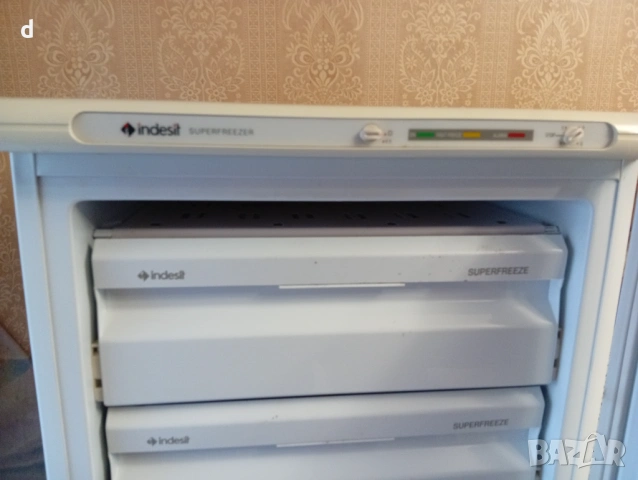 фризер Indesit , снимка 5 - Фризери - 53122122