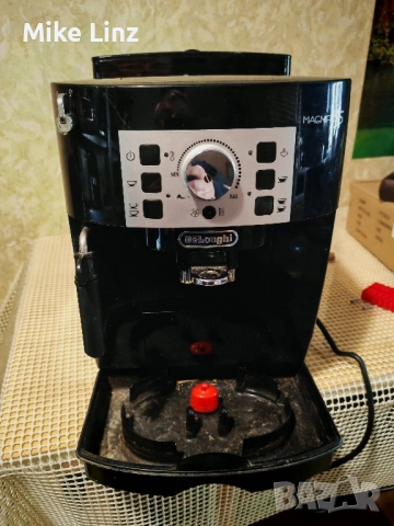 Delonghi ECAM Magnifica S, снимка 7 - Кафемашини - 52152714