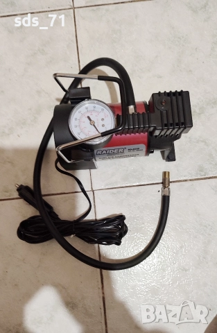 Миникомпресор Raider 12V  ,пускан два пъти като нов  . 20 лв, снимка 3 - Аксесоари и консумативи - 52885339