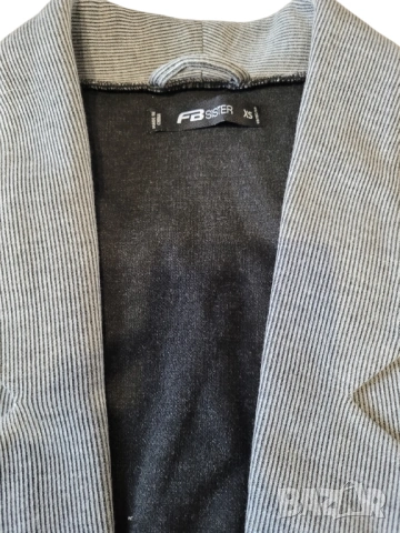 Дамско сако/жилетка , снимка 2 - Сака - 53175751