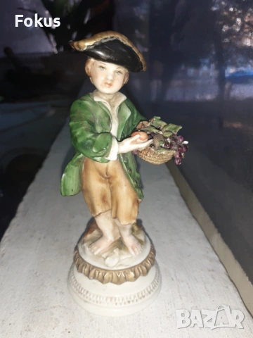 Статуетка порцелан маркировки Capodimonte