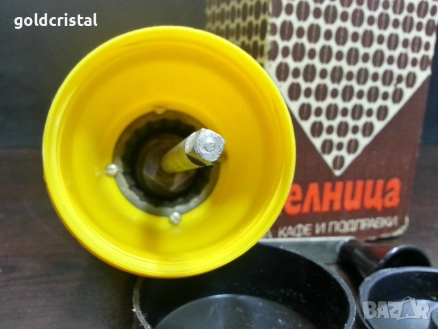 Мелничка ВМЗ, снимка 4 - Антикварни и старинни предмети - 32175658