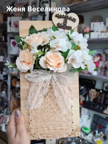 ВАЗА С ЦВЕТЯ ЗА 8 МАРТ , снимка 2 - Подаръци за жени - 49335116