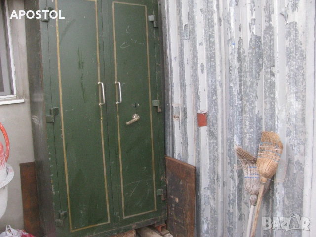 Метална каса/шкаф 200/100/55см, снимка 2 - Антикварни и старинни предмети - 54057569