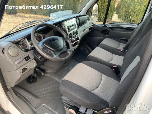 Iveco Daily 3.0* 7МЕСТА* 4.20М МАКСИ БАЗА* КЛИМА* ВСИЧКИ ЕКСТРИ, снимка 10 - Бусове и автобуси - 48933722