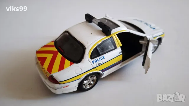 Jaguar S-Type Police Amercom - 1:43, снимка 4 - Колекции - 47542532