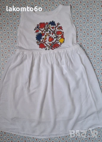 Рокля с рисувана шевица, размер 128-134.