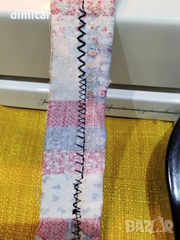 Метална шевна машина BERNETTE 812, снимка 4 - Шевни машини - 54262478