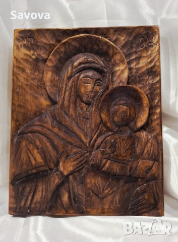 Икона-дърворезба Богородица с младенеца