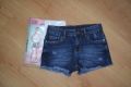 Къси дънкови панталонки , снимка 1 - Детски къси панталони - 45797401