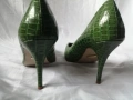№ 40 дамски обувки на висок ток имитация на крокодилска кожа в зелен цвят CATWALK, снимка 10