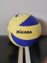 Волейболна топка Mikasa, снимка 1 - Волейбол - 45581880
