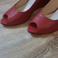 Нови червени обувки естествена кожа, снимка 1 - Дамски обувки на ток - 45915689