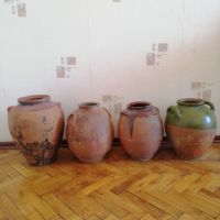Стари делви,гърнета глинени съдове от миналото. Всички ръчно изработени с глина от грънчари., снимка 1 - Антикварни и старинни предмети - 36167622