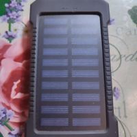 Соларна батерия за мобилен телефон , снимка 1 - Оригинални батерии - 45641510
