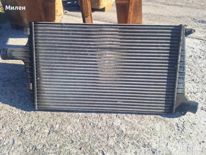 Audi A6 C5 2,5 ТDI 150 к.с 1998-2004 Година Радиатор На Интеркулера, снимка 1