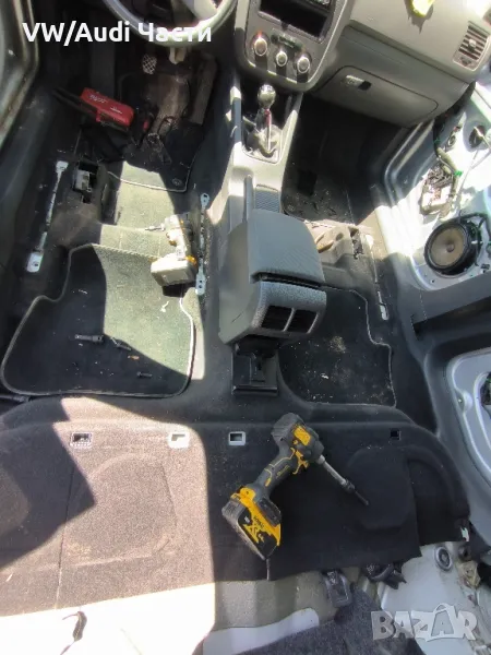 Черен мокет за Голф 5 Volkswagen Golf 5 , снимка 1