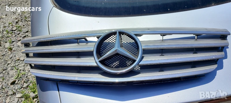 Решетка емблема Mercedes B180 W245 - 100лв, снимка 1