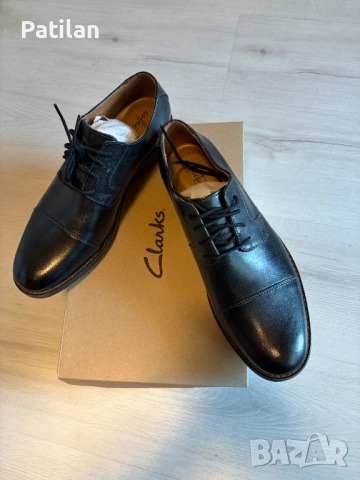 Нови кожени обувки - Clarks