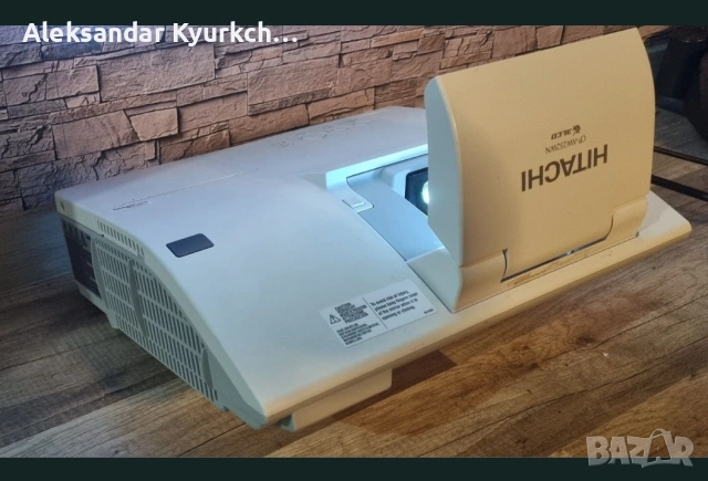 ултракъсофокусен 3LCD проектор Hitachi CP-AW252WN, снимка 7 - Плейъри, домашно кино, прожектори - 54072328