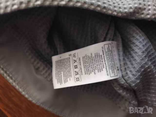 Adidas елек, снимка 9 - Спортни дрехи, екипи - 52496950