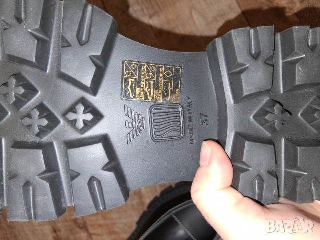  н.37 боти Armani, снимка 8 - Дамски боти - 53265662