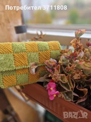 Меки чантички от плюшена прежда , снимка 2 - Чанти - 52128067