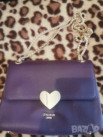 маркова дамска чанта, снимка 2 - Чанти - 54298417