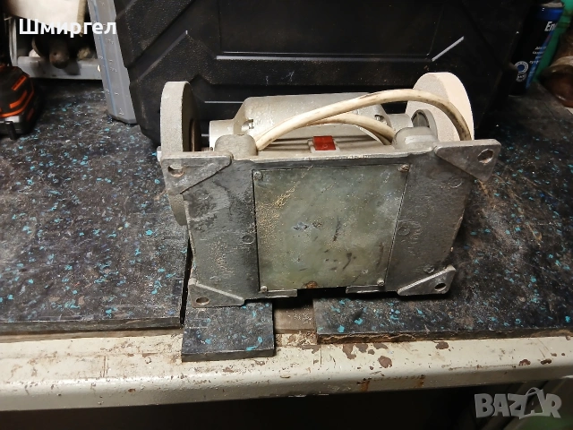 Шмиргел, снимка 2 - Електродвигатели - 53405881