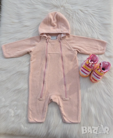 Ромпър за бебеносене FRIENDS и ботуши H&M 4-6 месеца