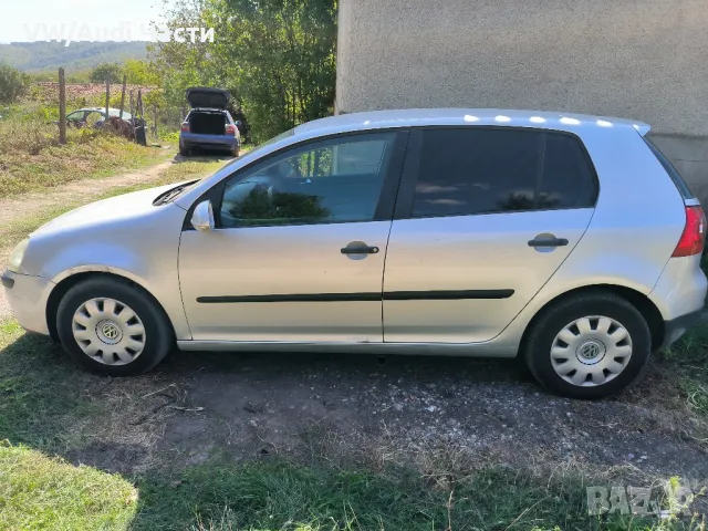 VW Golf 5 1.6 FSI Голф 5 1.6 фси НА ЧАСТИ , снимка 3 - Автомобили и джипове - 47328728