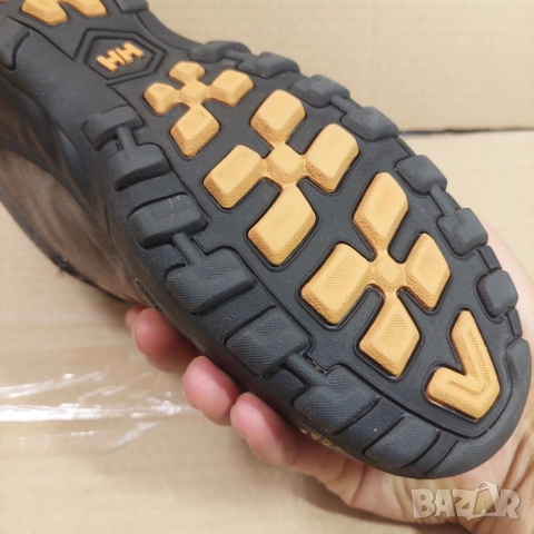 водоустойчиви туристически обувки Helly Hansen номер 43 , снимка 14 - Други - 42462996