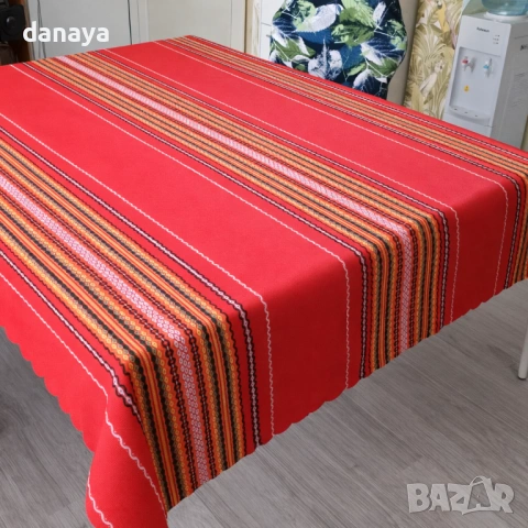 6295 Червена битова покривка за маса с принт традиционни шевици, снимка 5 - Покривки за маси - 53065918