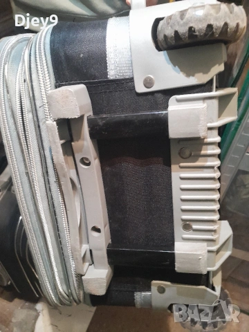 много здрав пътнически куфар hugo и мн.други , снимка 16 - Куфари - 53167312