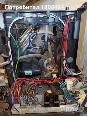 Кафе автомат Бош за части, снимка 2 - Кафемашини - 51846044