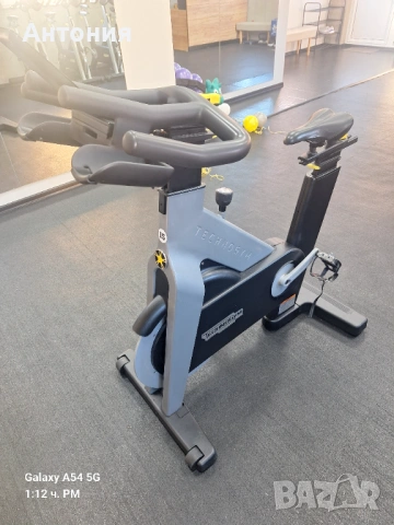 Technogym Group Cycle D92 Connect!4бр Spinning Bike!, снимка 7 - Фитнес уреди - 53845042