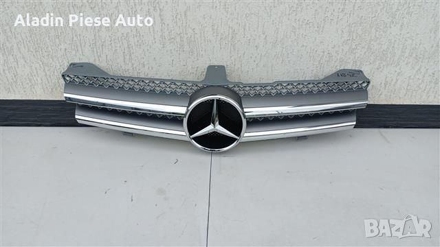 Централна решетка Mercedes CLS W219 година 2005 2006 2007 2008 2009 код A2198801083 , снимка 1 - Аксесоари и консумативи - 45930878