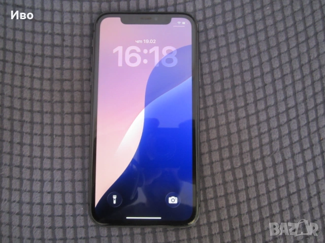 iPhone 11 64GB battery health 82%