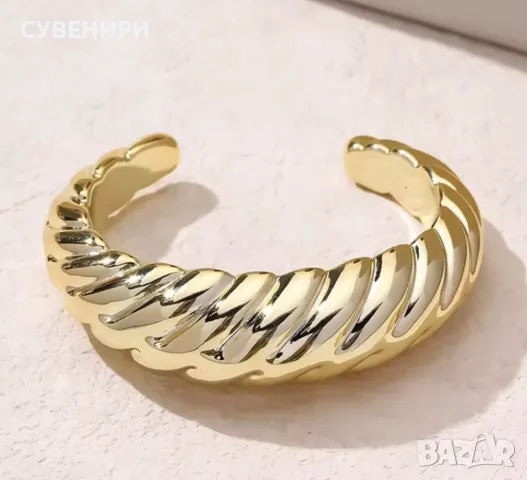 Златиста гривна, снимка 1