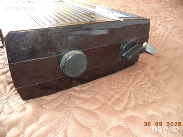  Ретро радиокасетофон VEF 260.2, снимка 8 - Радиокасетофони, транзистори - 51923717