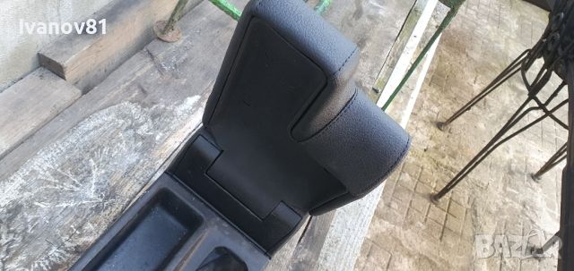 Подлакътник за бмв е36 лакетник е 36 bmw e36 Armrest center console full kit , снимка 5 - Части - 45793650