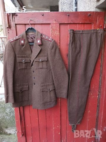 Стара зимна ОФИЦЕРСКА шаячна униформа , " въшкарник ", снимка 1 - Антикварни и старинни предмети - 45224323
